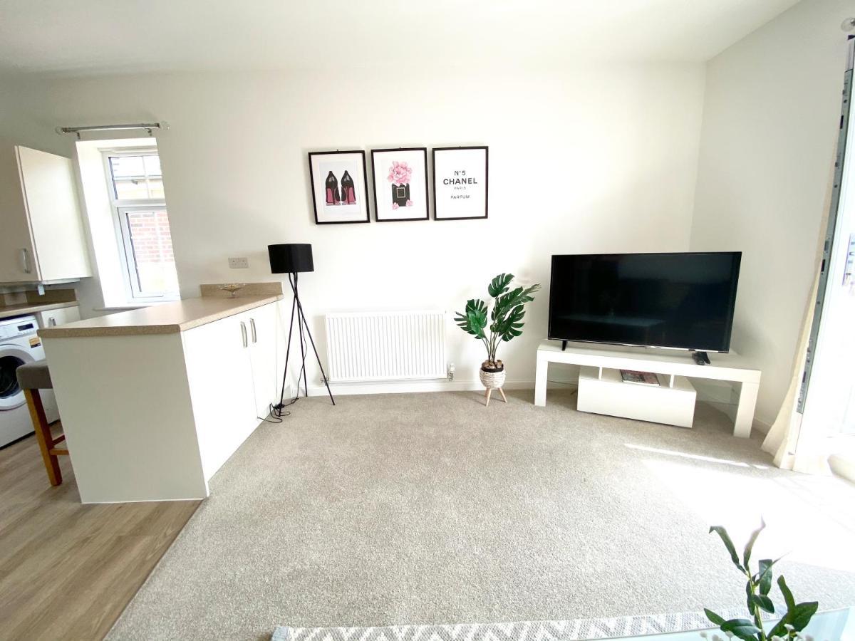 Home Crowd Luxury Apartments 동커스터 외부 사진