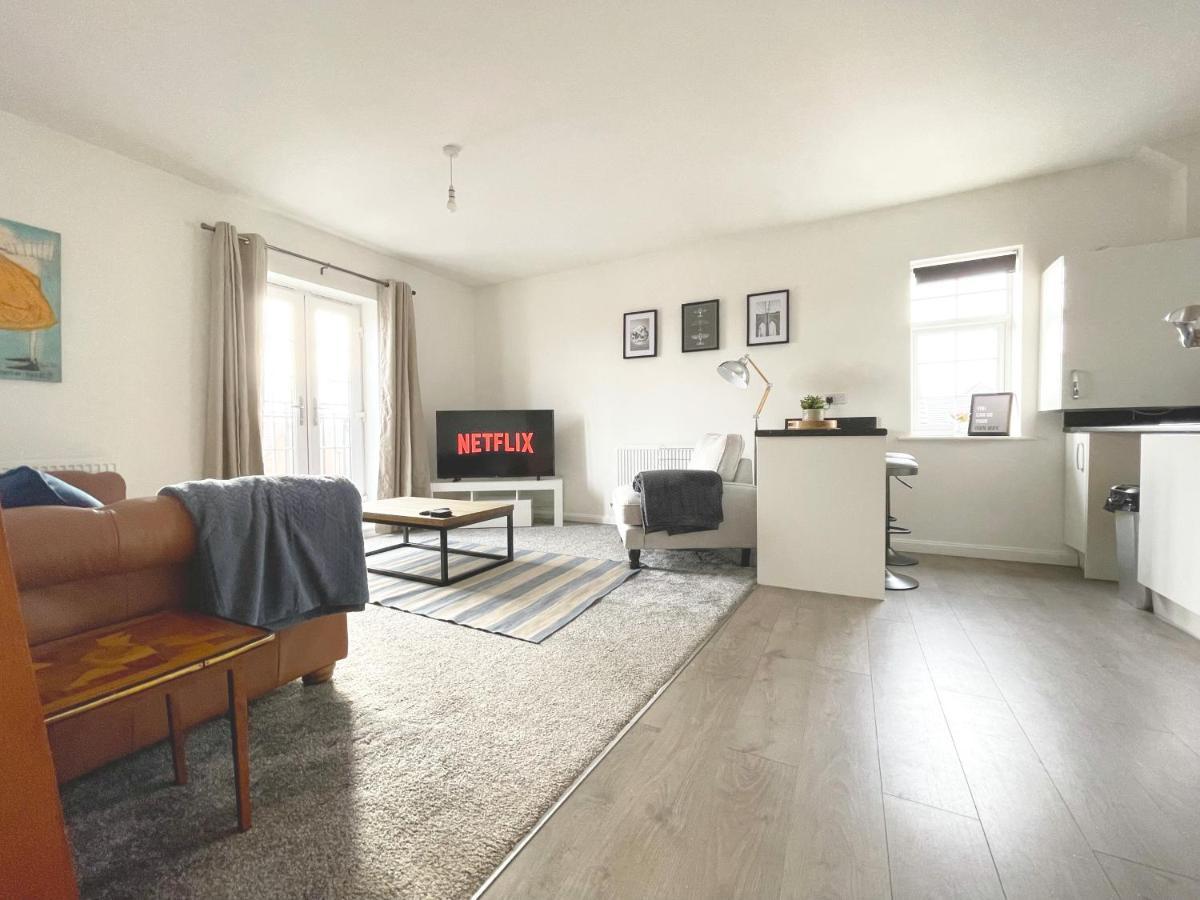 Home Crowd Luxury Apartments 동커스터 외부 사진