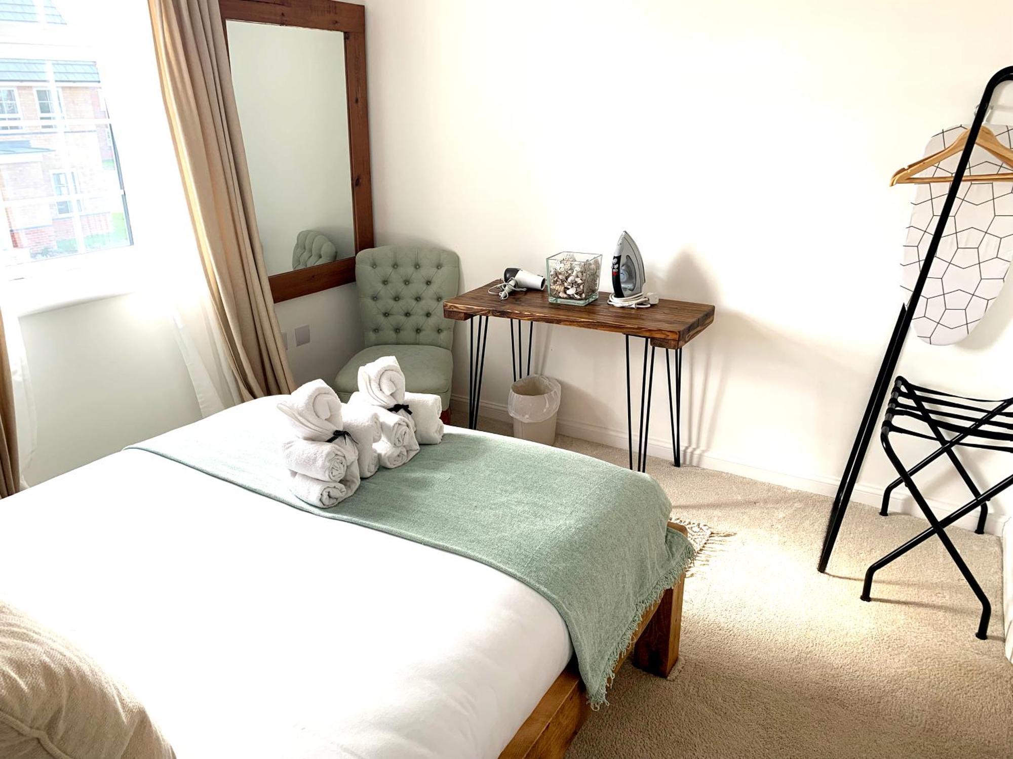 Home Crowd Luxury Apartments 동커스터 외부 사진