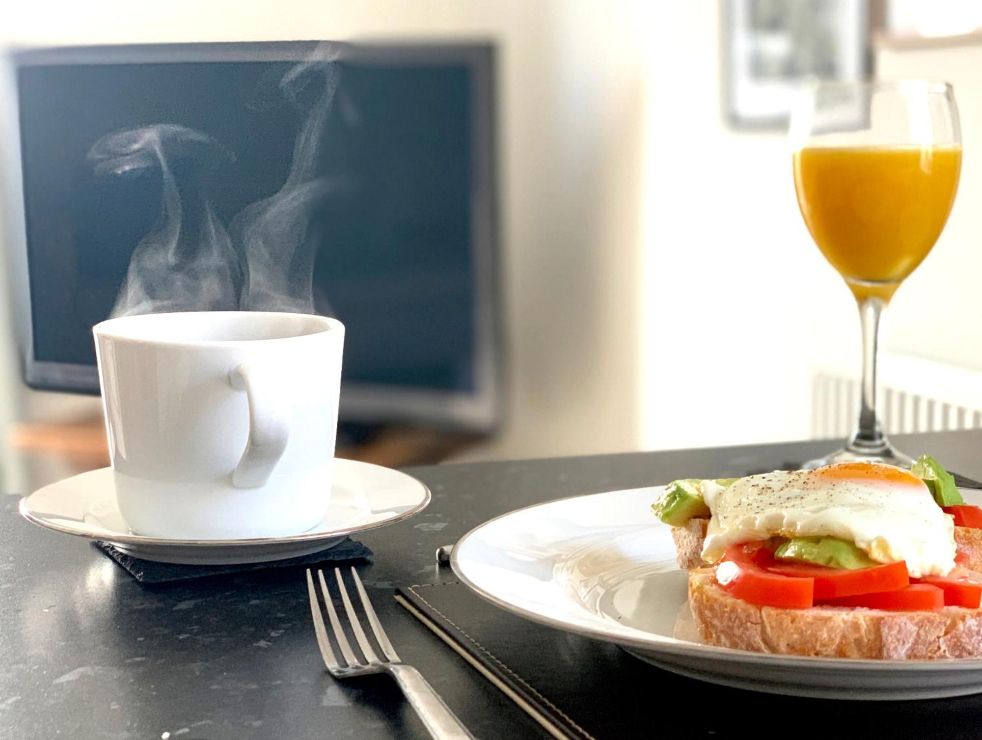 Home Crowd Luxury Apartments 동커스터 외부 사진